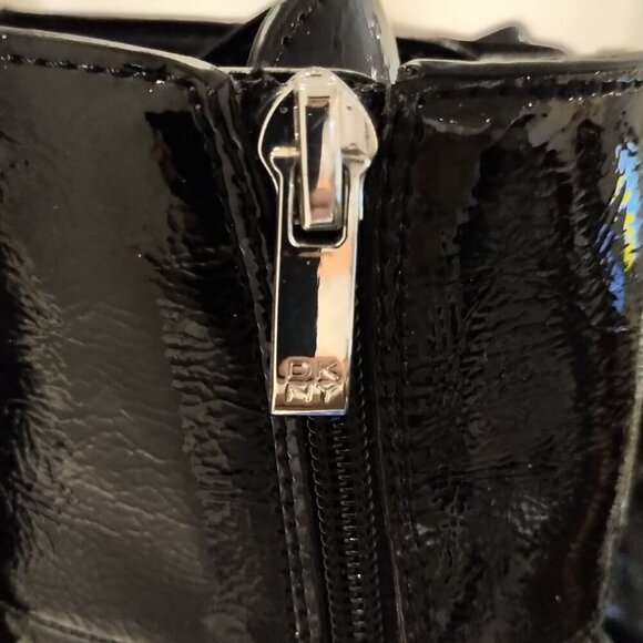 NEW DKNY Womens Bootie Combat Boots Moto Boots Patent Leather Black BART 6.5 - Picture 6 of 16